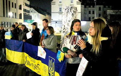 Zdecydowaną większość manifestujących stanowiły kobiety.