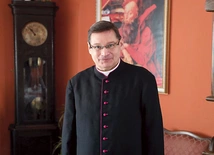 Ks. Krzysztof obecnie posługuje jako proboszcz parafii w Strzegomiu.