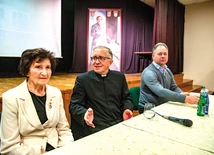 Notariusz procesu kanonizacyjnego zapewnił, że jest wiele świadectw łask i cudów za przyczyną ks. J Popiełuszki.
