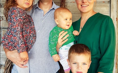 – Staramy się żyć w stanie łaski uświęcającej i prowadzić dialog serca ze Stwórcą, aby mieć Boże spojrzenie na domowników – mówią Maria i Przemysław Lepakowie.