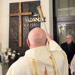 Krzyż Solidarności FSM przeniesiony w rocznicę strajku generalnego