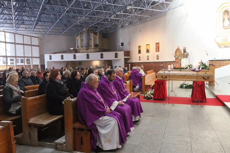 Ostatnia droga diakona Piotra Kowalczyka