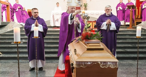 Łączył powołania