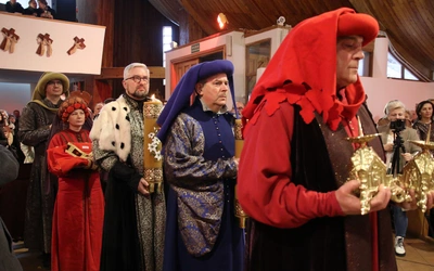 Lucień. Wprowadzenie relikwii św. Kazimierza