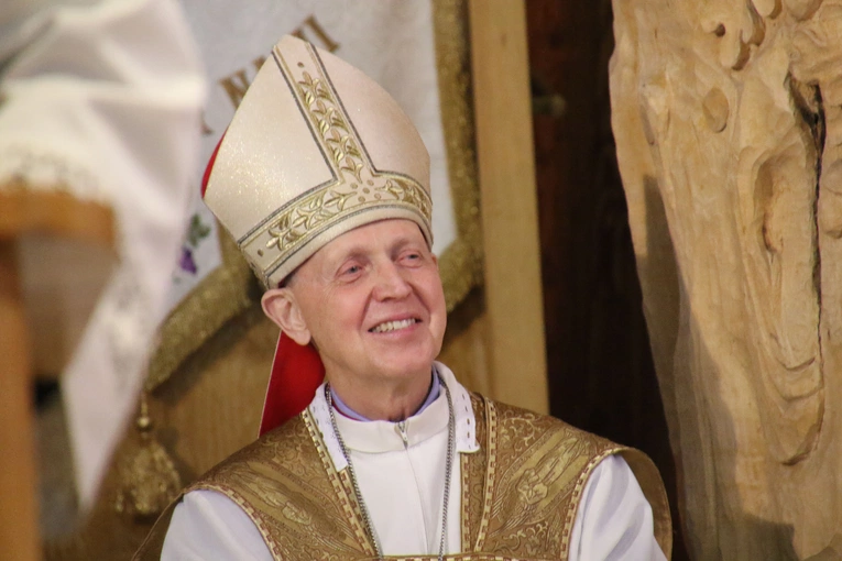 Lucień. Wprowadzenie relikwii św. Kazimierza