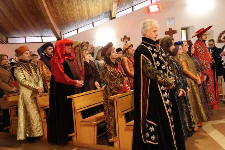 Lucień. Wprowadzenie relikwii św. Kazimierza