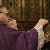 Abp Jędraszewski: Krzyż jest wołaniem Chrystusa o miłosierdzie dla ludzi
