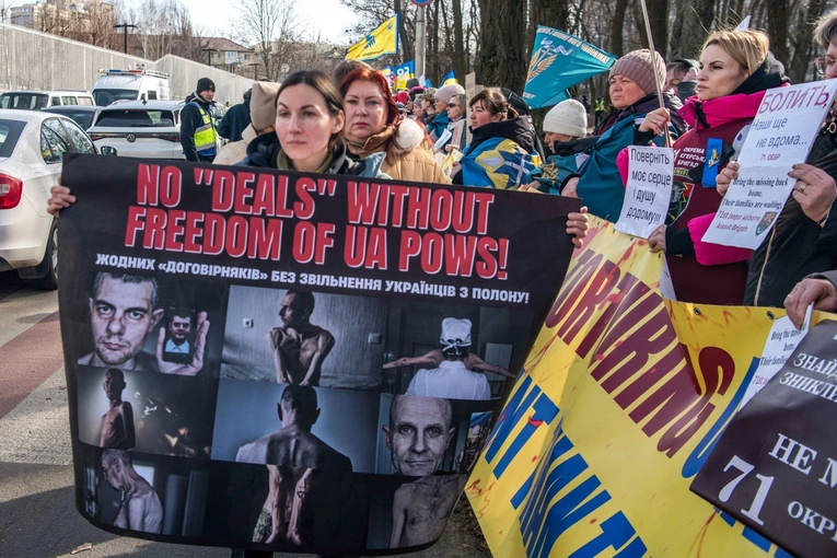 Jak Rosja traktuje jeńców...