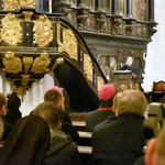 Wielkopostne konferencje kard. Tagle'a dla kapłanów