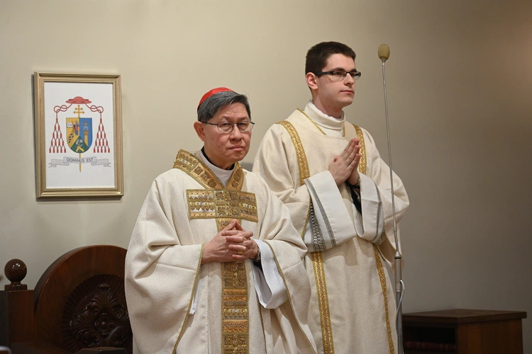 Liturgia w gdańskim seminarium z kardynałem Tagle