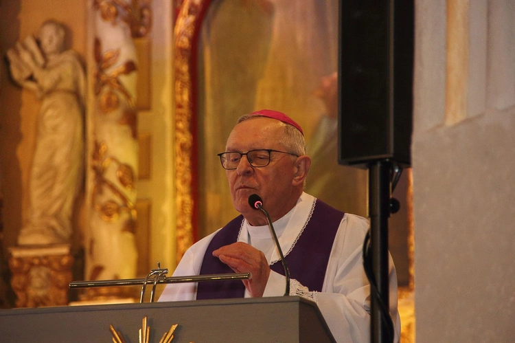 Wielkopostne Czuwanie Młodych w Białogardzie