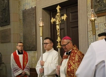 Płock. Droga Krzyżowa w intencji skrzywdzonych