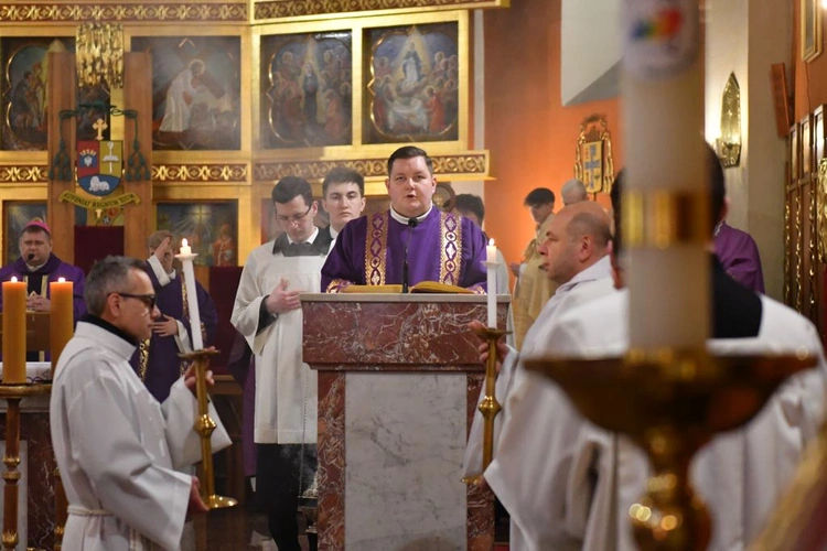 Posługa lektoratu i akolitatu