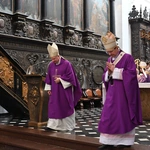 Liturgia wolontariuszy z kard. Taglem