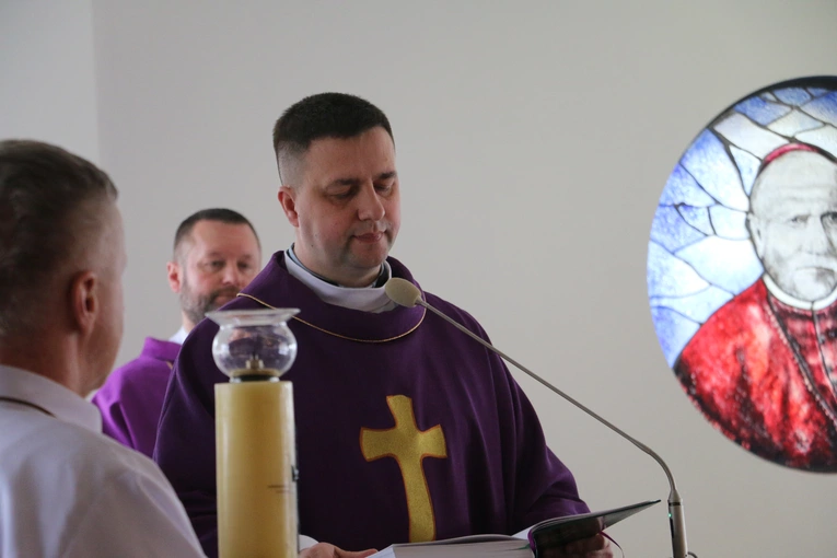 Popowo-Letnisko. Rekolekcje dla nadzwyczajnych szafarzy Komunii św.