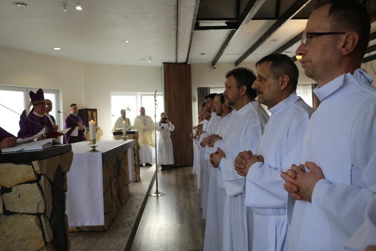 Popowo-Letnisko. Rekolekcje dla nadzwyczajnych szafarzy Komunii św.