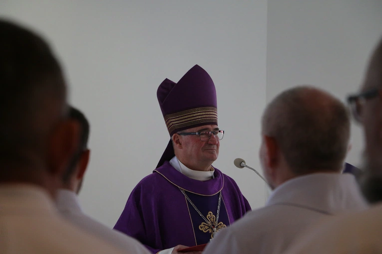 Popowo-Letnisko. Rekolekcje dla nadzwyczajnych szafarzy Komunii św.