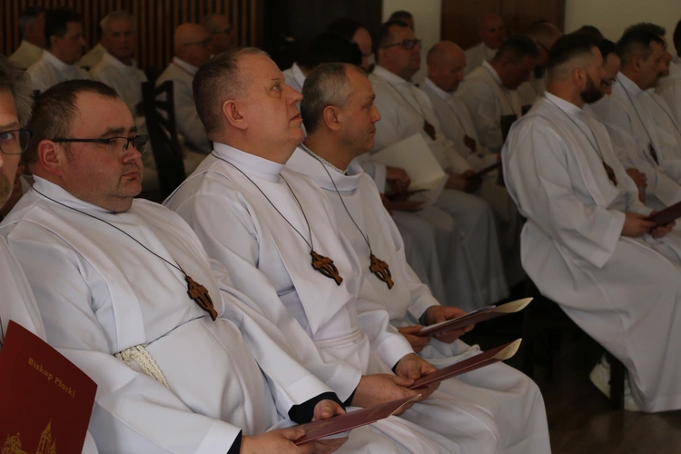 Popowo-Letnisko. Rekolekcje dla nadzwyczajnych szafarzy Komunii św.
