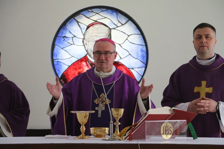 Popowo-Letnisko. Rekolekcje dla nadzwyczajnych szafarzy Komunii św.