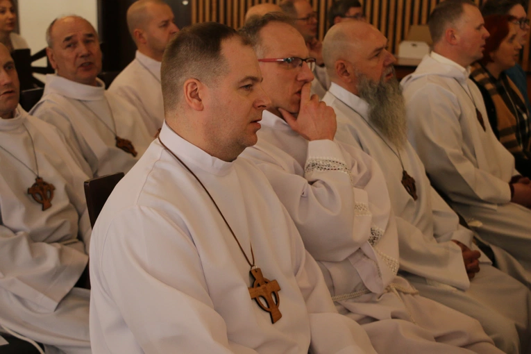 Popowo-Letnisko. Rekolekcje dla nadzwyczajnych szafarzy Komunii św.