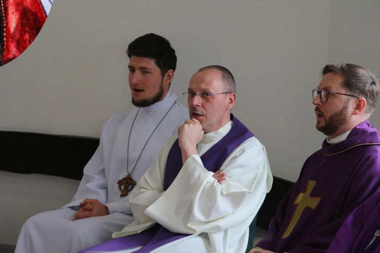 Popowo-Letnisko. Rekolekcje dla nadzwyczajnych szafarzy Komunii św.