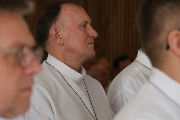 Popowo-Letnisko. Rekolekcje dla nadzwyczajnych szafarzy Komunii św.