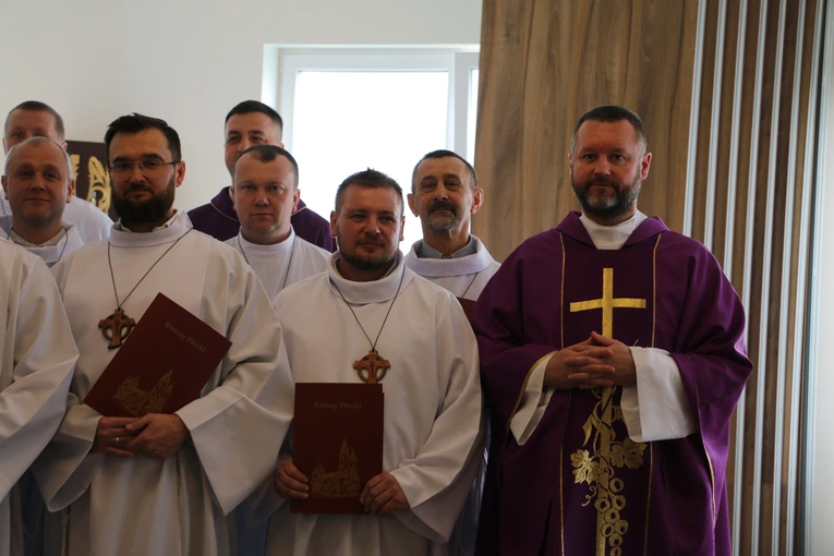 Popowo-Letnisko. Rekolekcje dla nadzwyczajnych szafarzy Komunii św.