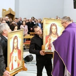 Moszczenica. Rozpoczęcie peregrynacji obrazów Serca Jezusowego