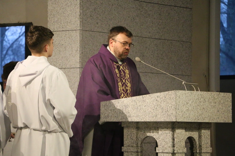 Modlin Twierdza. Ziemia z obozu w Działdowie w parafii pw. św. Barbary