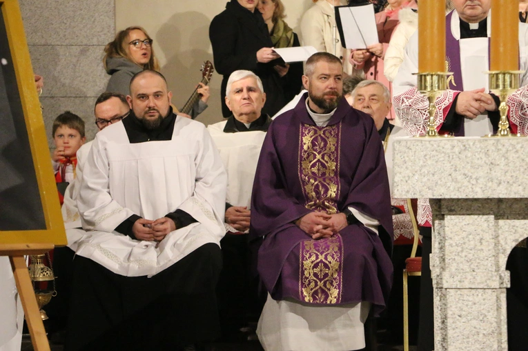 Modlin Twierdza. Ziemia z obozu w Działdowie w parafii pw. św. Barbary