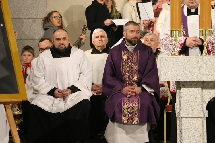 Modlin Twierdza. Ziemia z obozu w Działdowie w parafii pw. św. Barbary