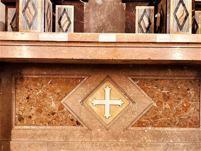 Zabytkowy ołtarz z Ratyzbony stanie u ojców Bernardynów