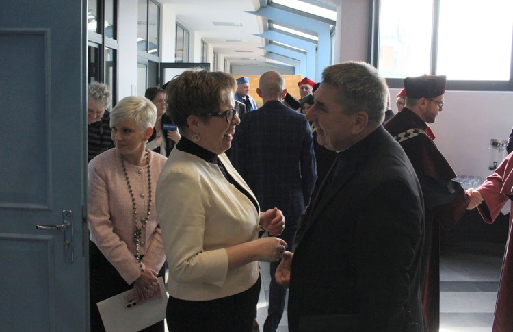 Święto Uniwersytetu Opolskiego. Abp Alfons Nossol uczczony tytułem Honorowego Senatora UO