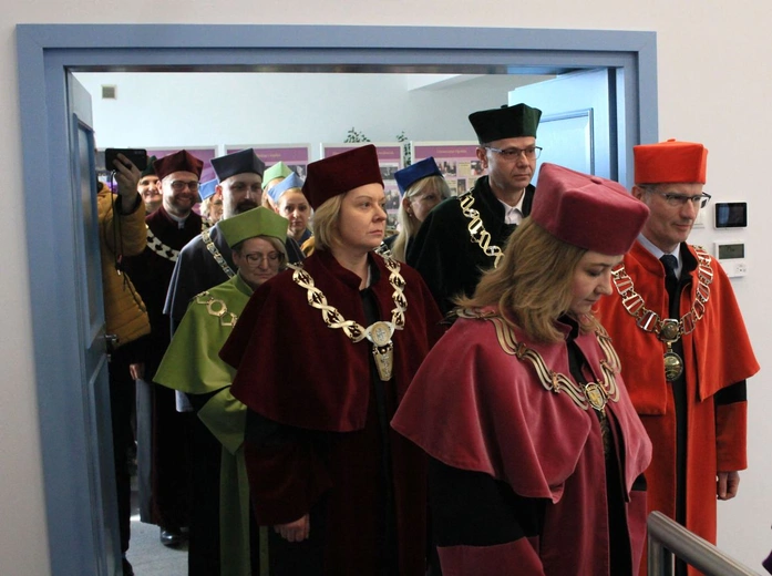 Święto Uniwersytetu Opolskiego. Abp Alfons Nossol uczczony tytułem Honorowego Senatora UO