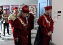 Święto Uniwersytetu Opolskiego. Abp Alfons Nossol uczczony tytułem Honorowego Senatora UO
