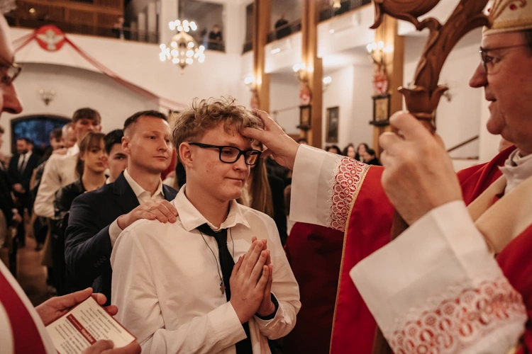 Bierzmowanie w parafii pw. Miłosierdzia Bożego w Gdańsku-Migowie