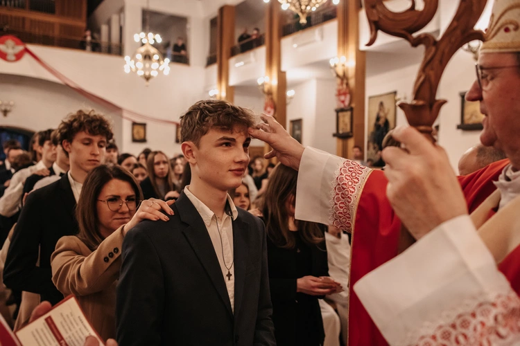 Bierzmowanie w parafii pw. Miłosierdzia Bożego w Gdańsku-Migowie