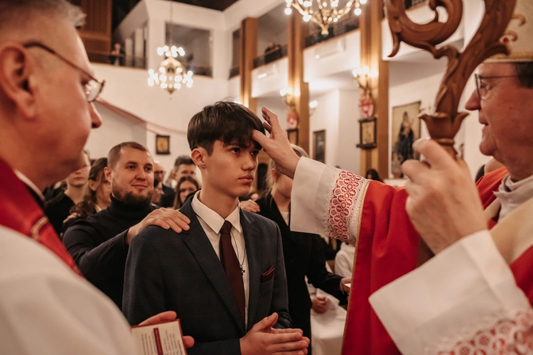 Bierzmowanie w parafii pw. Miłosierdzia Bożego w Gdańsku-Migowie