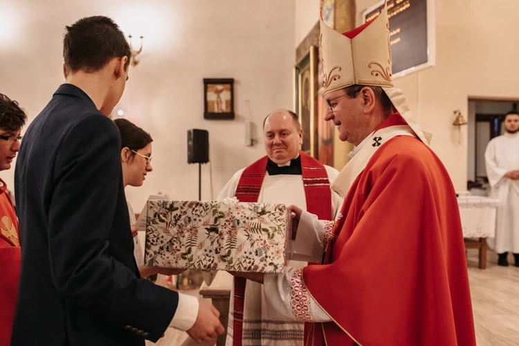 Bierzmowanie w parafii pw. Miłosierdzia Bożego w Gdańsku-Migowie