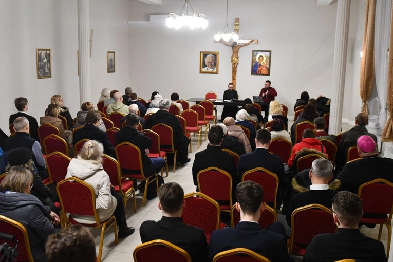 Katechezy katedralne cieszą się coraz większym zainteresowaniem