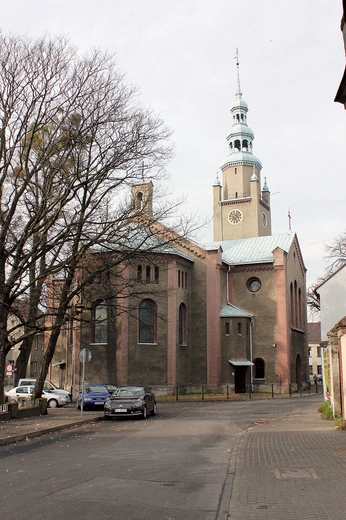 Kościół Świętych Apostołów Piotra i Pawła w Tarnowskich Górach.
