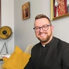 	Ks. Mielczarek zaprasza na spotkania będą odbywały się w każdy poniedziałek o 19.15 w kościele NMP Królowej Polski.