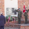 	W obchodach wzięli udział przedstawiciele wielu instytucji, a także Związku Szkół im. Przedwojennej Polonii Wrocławskiej (SP 25, SP 63, SP 72) wraz z uczniami.