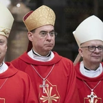 Episkopat Polski w archikatedrze warszawskiej