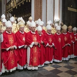 Episkopat Polski w archikatedrze warszawskiej