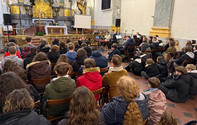 Maturzyści na Jasnej Górze. "Pokładajcie nadzieję w Panu"