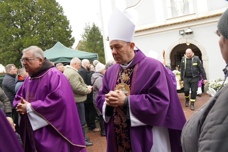 Msza św. pogrzebowa w intencji śp. ks. Marka Mekwińskiego