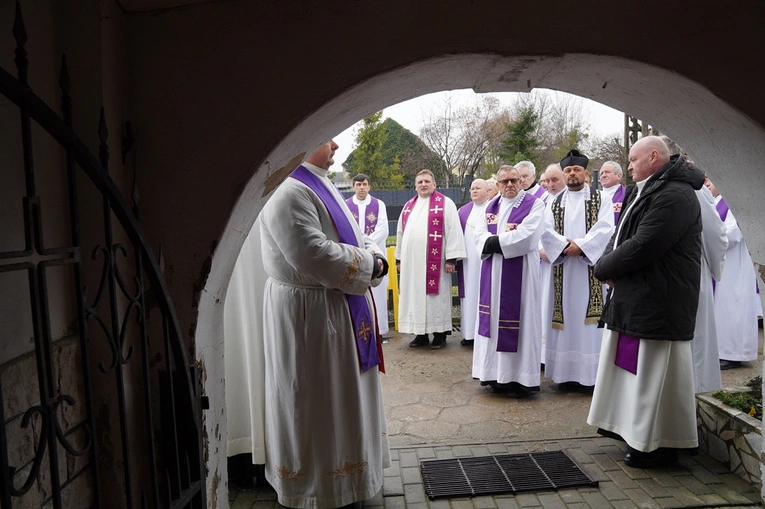 Msza św. pogrzebowa w intencji śp. ks. Marka Mekwińskiego