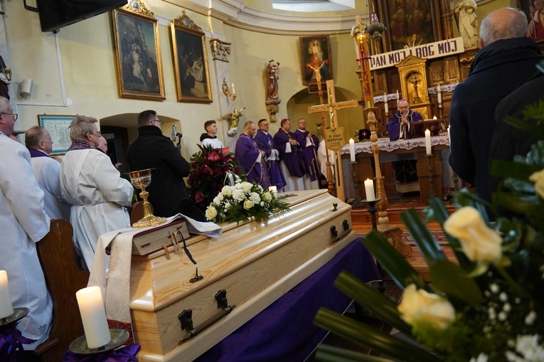 Msza św. pogrzebowa w intencji śp. ks. Marka Mekwińskiego