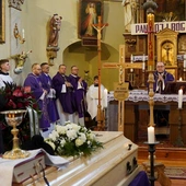 Msza św. pogrzebowa w intencji śp. ks. Marka Mekwińskiego